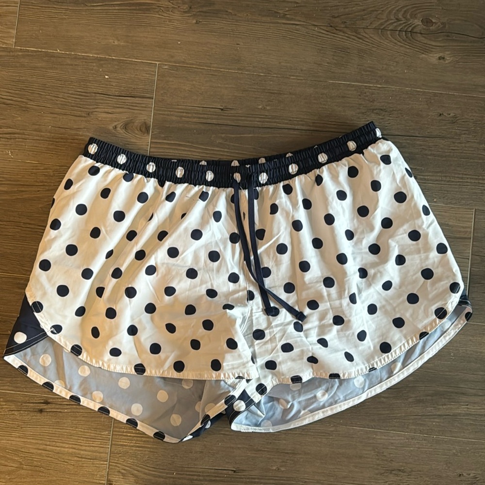 Old Navy Active Polka Dot Shorts
